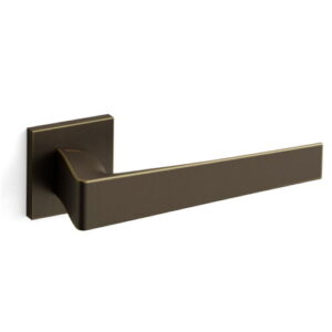Mandelli1953 serie 1761 Seven  deurkruk  met vierkant rozet , Mat Bronze